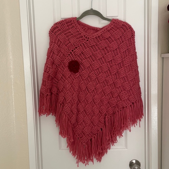 Dark pink Poncho - Picture 1 of 4